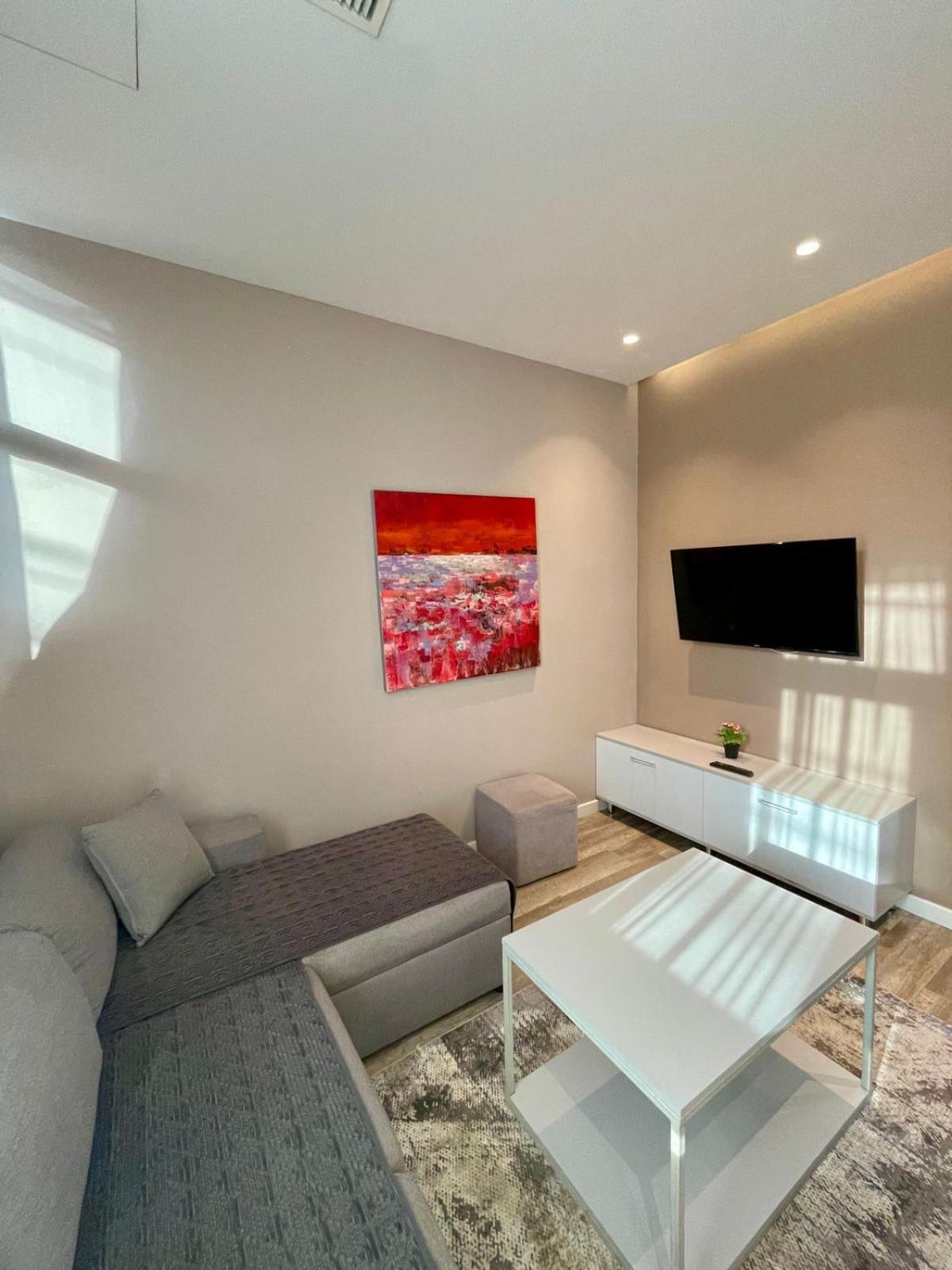 Premium City Studio & Suite Tirana Exteriér fotografie